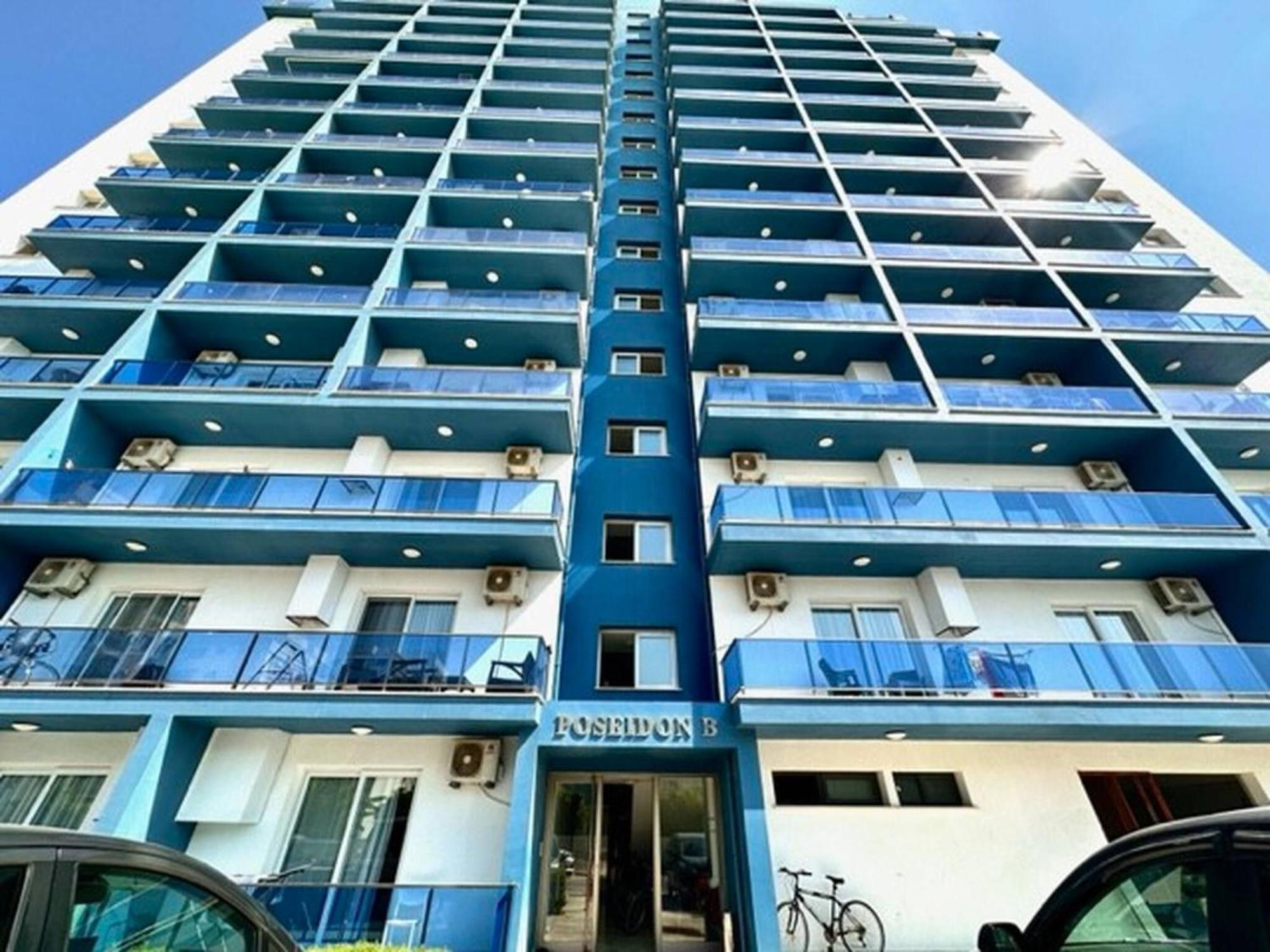 Apartment Long With Sea View