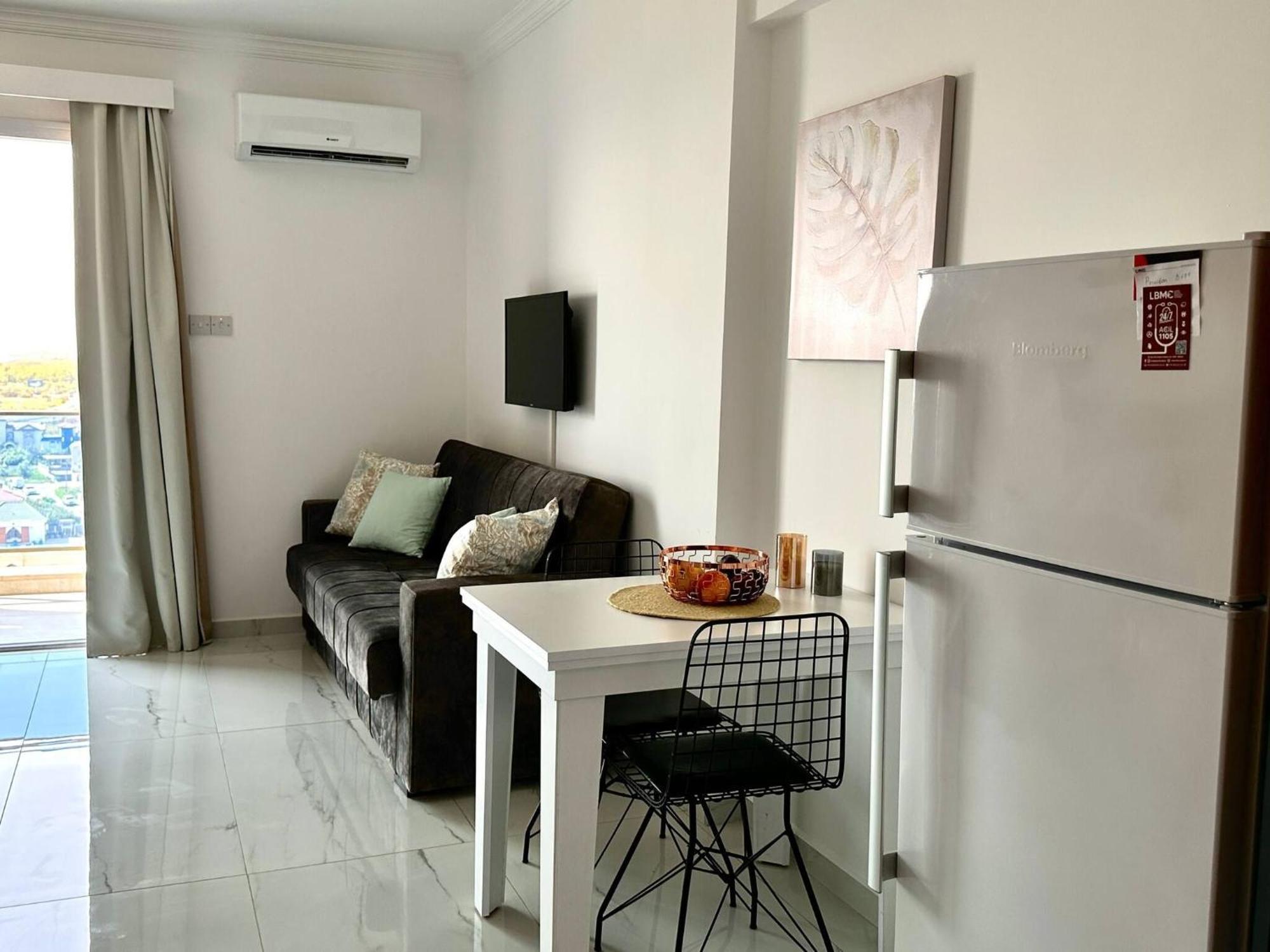 Apartment Long With Sea View *